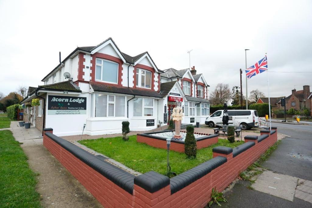 Acorn Lodge Hotel Gatwick & Parking Horley Exterior foto