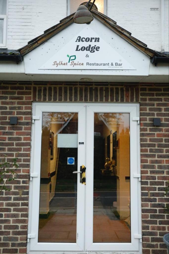 Acorn Lodge Hotel Gatwick & Parking Horley Exterior foto